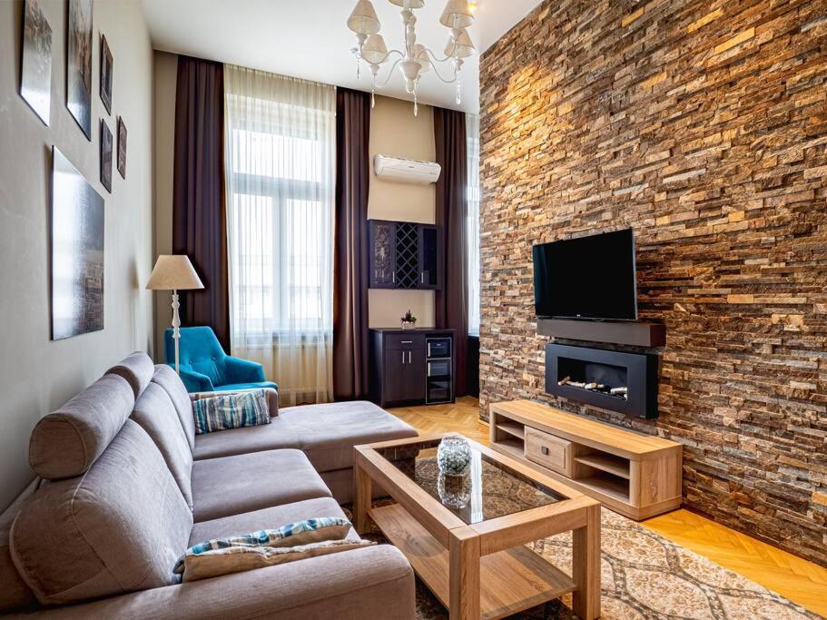Апартаменти Westend